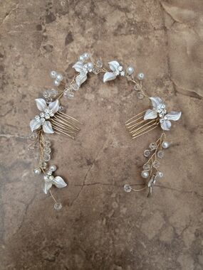 Delicate Pearl & Crystal Bridal Hair Vine - Gold